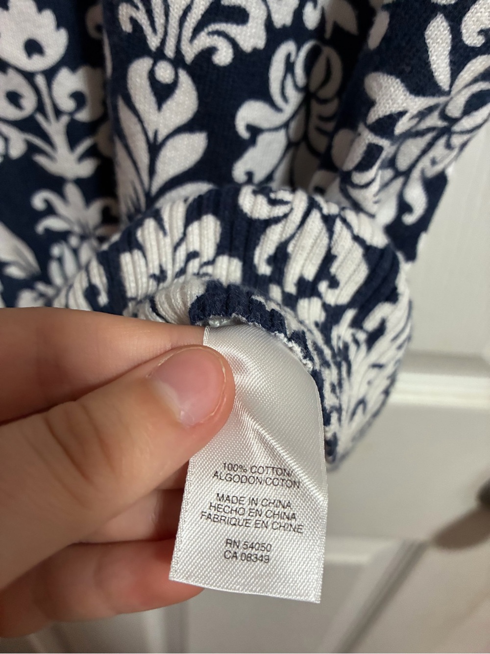 Jones New York Navy and White Floral Damask Short Sleeve Top - Picture 5 of 5